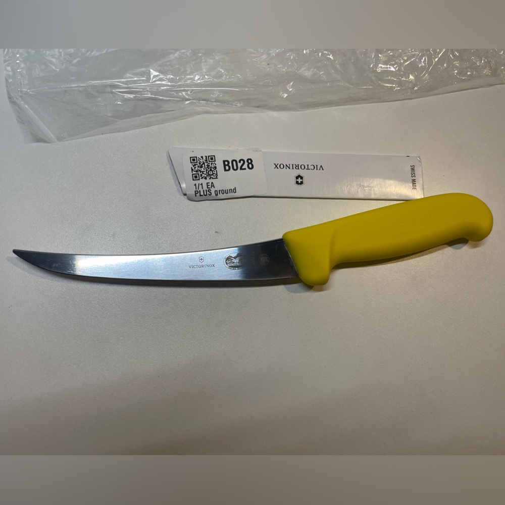 Victorinox 6" Narrow Curved Semi-Stiff Boning Knife 5.6608.15